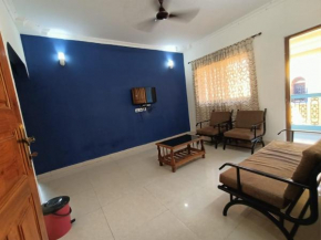 SHALOM Deluxe Service Apartment and Viila